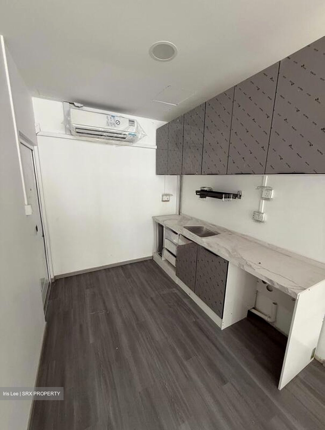 Serangoon Road (D12), Terrace #522451271
